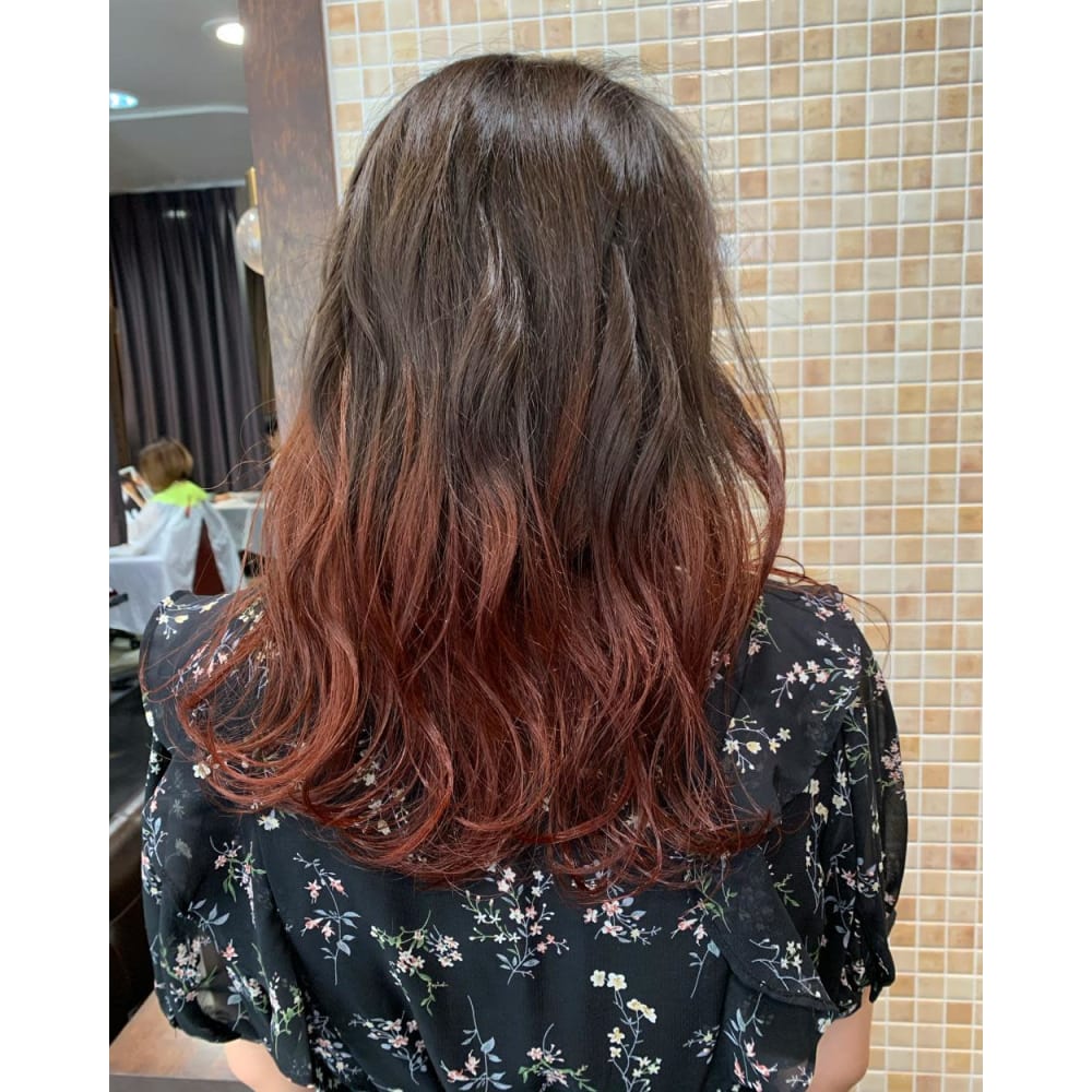 バイカラー ピンキーレッド Ark Ing アークイング のヘアスタイル 美容院 美容室を予約するなら楽天ビューティ バイカラー ピンキーレッド Ark Ing アークイング のヘアスタイル 美容院 美容室を予約するなら楽天ビューティ