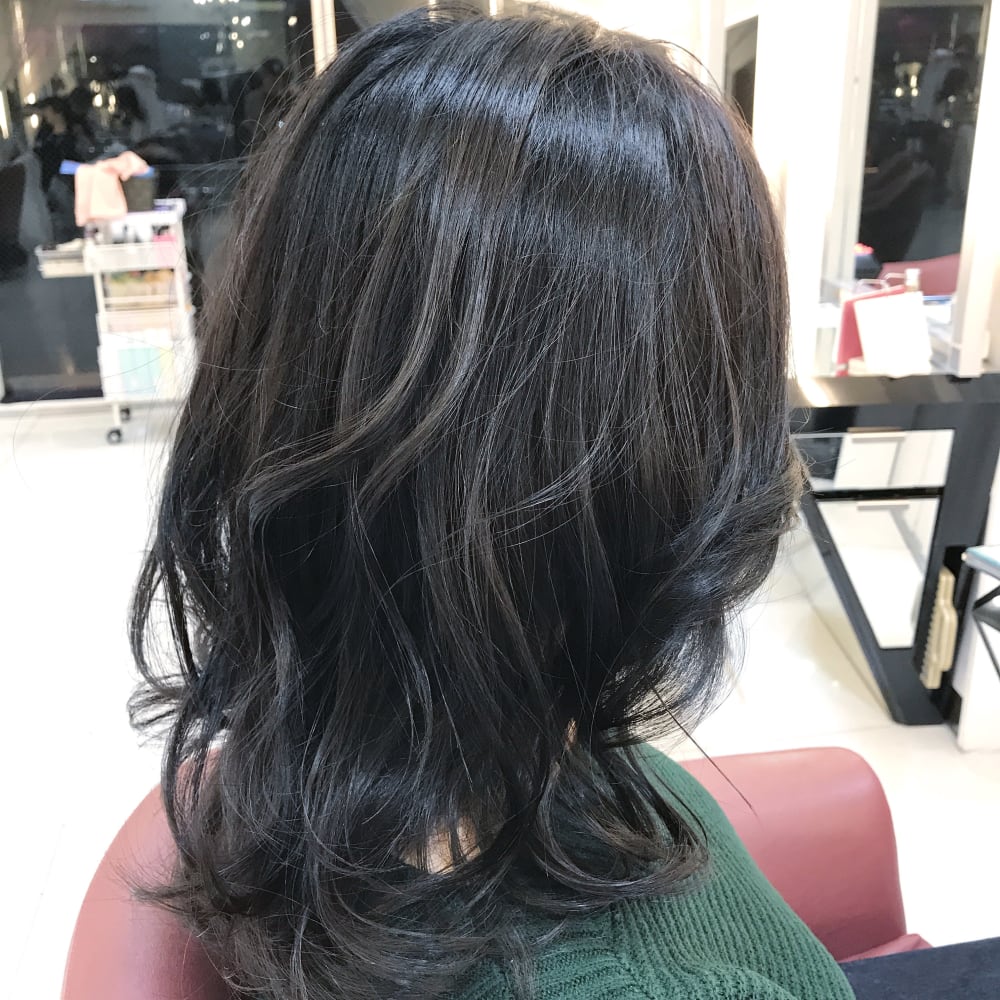 Qualis 代30代ハイライトグレージュ Qualis 赤塚店 クオリスアカツカテン のヘアスタイル 美容院 美容室を予約するなら楽天ビューティ