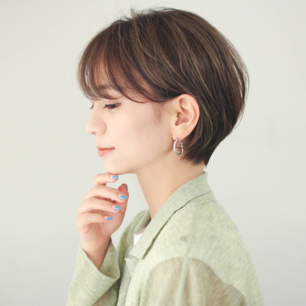 前髪長めのくびれショートヘア Circus By Beautrium 青山 サーカスバイビュートリアム アオヤマ のヘアスタイル 美容院 美容室を予約するなら楽天ビューティ 前髪長めのくびれショートヘア Circus By Beautrium 青山 サーカスバイビュートリアム アオヤマ のヘアスタイル 美容院 美容室を予約するなら楽天ビューティ