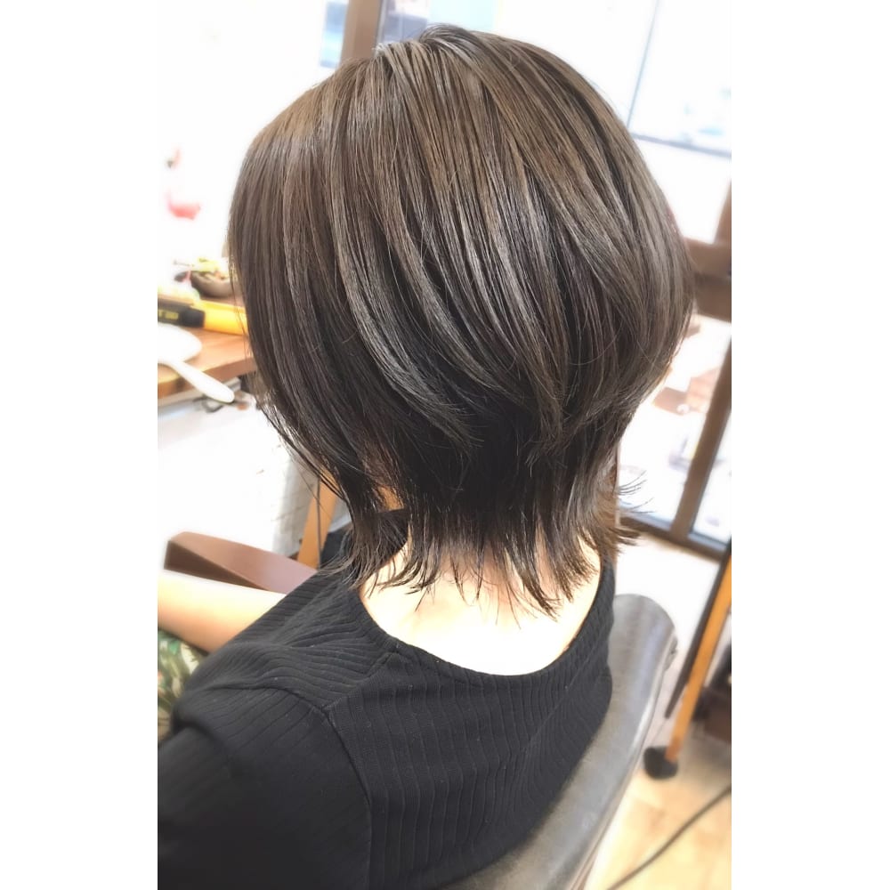 ソフトウルフ グレージュ Gift Hair Salon ギフト のヘアスタイル 美容院 美容室を予約するなら楽天ビューティ