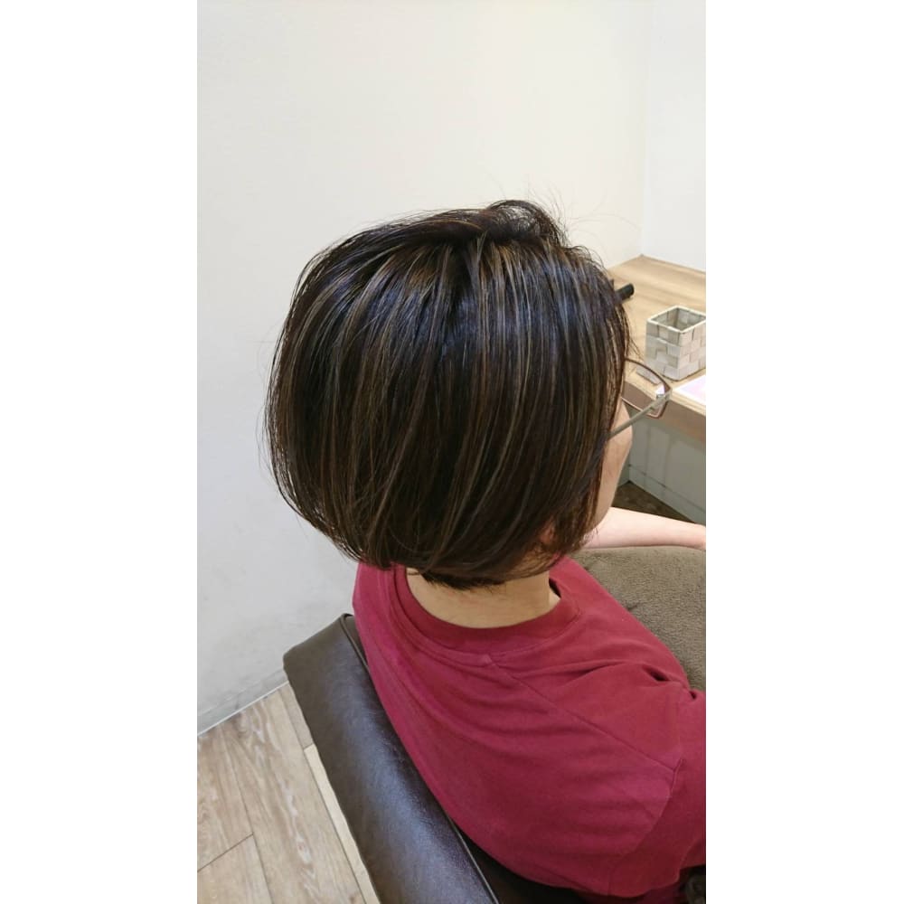Crea相武台前 大人3dハイライト Crea相武台前 クレアシブサワソウブダイマエ のヘアスタイル 美容院 美容室を予約するなら楽天ビューティ