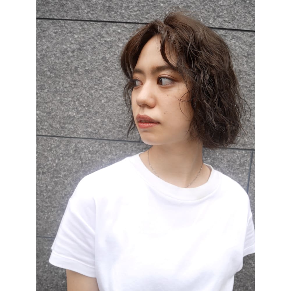 重ためショートボブ ボタニカルパーマ 有海一生 Shushu Organic Hair シュシュ のヘアスタイル 美容院 美容室を予約するなら楽天ビューティ