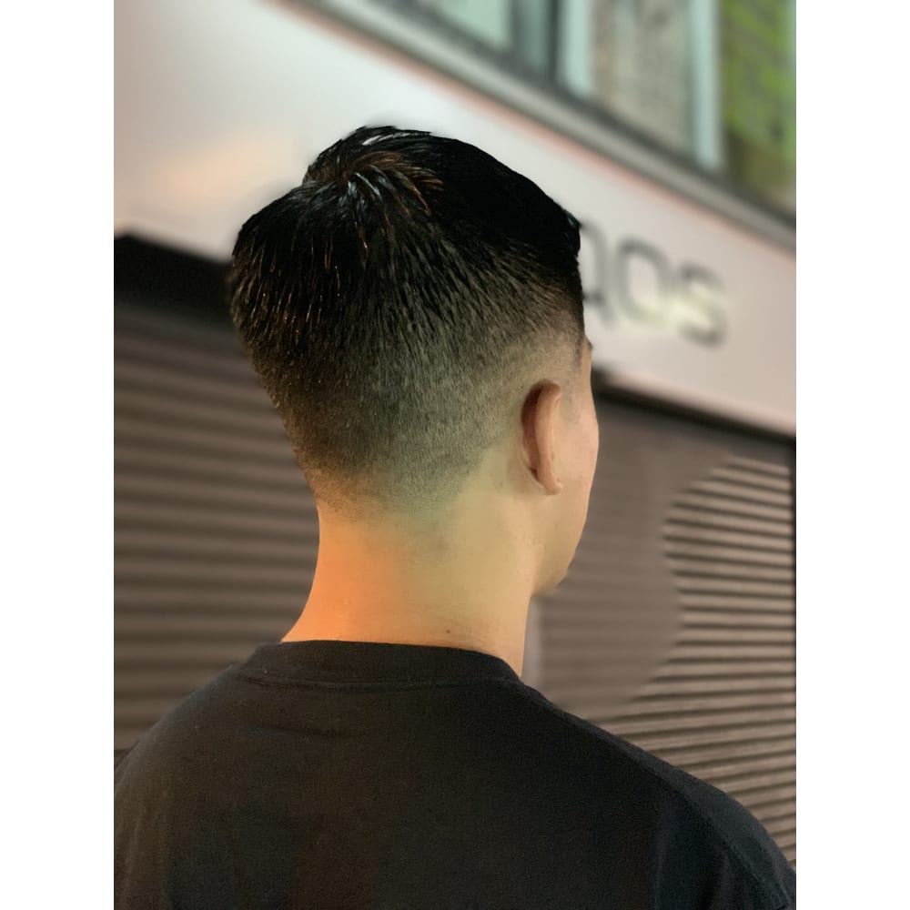 サイドパート スキンフェード 理容室 ヒロ銀座 バーバー Hiro Ginza 新橋店 理容室 ヒロギンザシンバシテン のヘアスタイル 美容院 美容室を予約するなら楽天ビューティ サイドパート スキンフェード 理容室 ヒロ銀座 バーバー Hiro Ginza 新橋店 理容室 ヒロギンザシンバシテン のヘアスタイル 美容院 美容室を予約するなら楽天ビューティ
