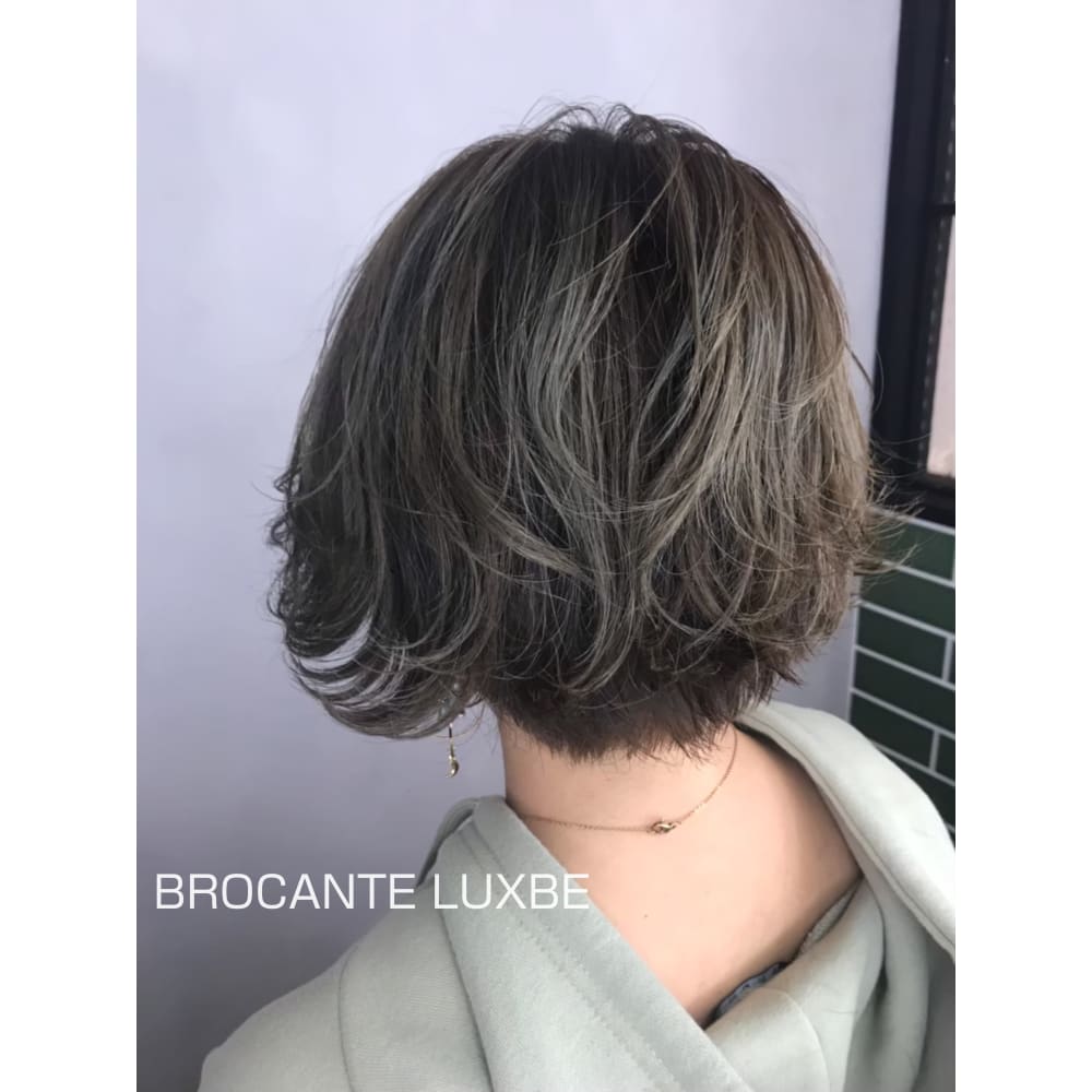グレージュ ショートボブ 前下がりボブ シルバーアッシュ Brocante Luxbeブロカントラックスビー立川北口店 ブロカントラックスビータチカワキタグチテン のヘアスタイル 美容院 美容室を予約するなら楽天ビューティ グレージュ ショートボブ 前下がりボブ シルバーアッシュ Brocante Luxbeブロカントラックスビー立川北口店 ブロカントラックスビータチカワキタグチテン のヘアスタイル 美容院 美容室を予約するなら楽天ビューティ