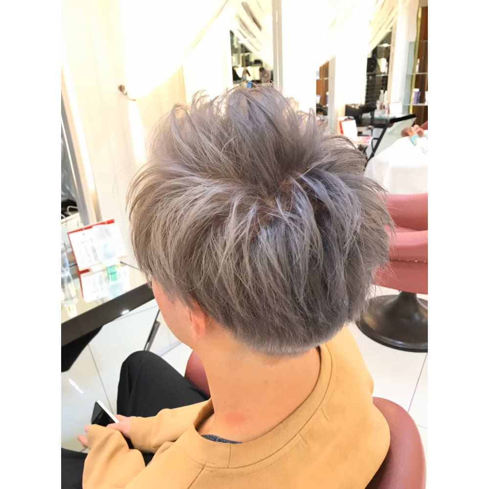 Qualis メンズ カラーリング シルバーアッシュ Qualis 上板橋店 クオリスカミイタバシテン のヘアスタイル 美容院 美容室を予約するなら楽天ビューティ Qualis メンズ カラーリング シルバーアッシュ Qualis 上板橋店 クオリスカミイタバシテン のヘアスタイル 美容院 美容室を予約するなら楽天ビューティ