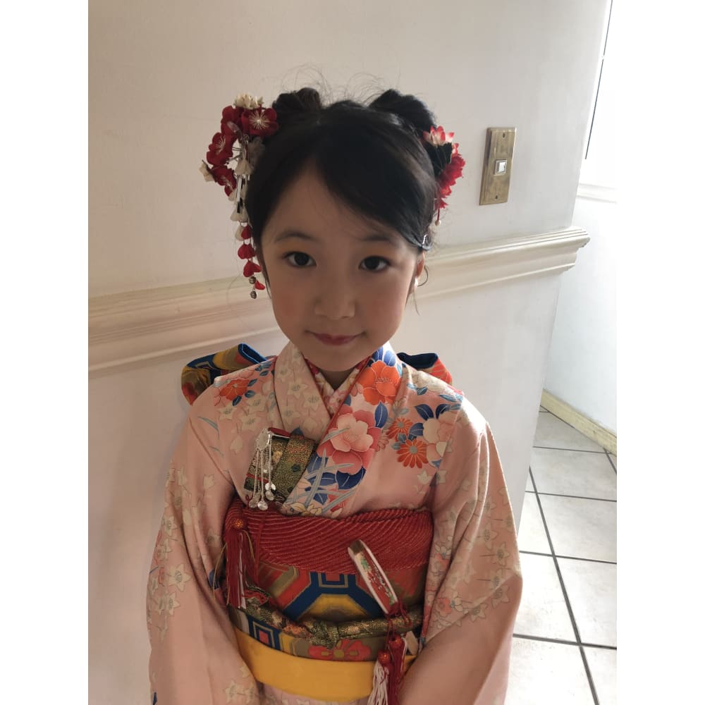 七五三7歳セット着付けメイク Truth トゥルースプラス のヘアスタイル 美容院 美容室を予約するなら楽天ビューティ 七五三7歳セット着付けメイク Truth トゥルースプラス のヘアスタイル 美容院 美容室を予約するなら楽天ビューティ