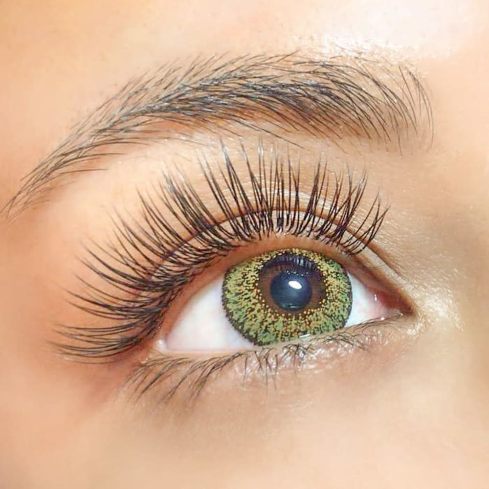 人気のニュアンスブラウンで ゆるふわなヌケ感を演出して Molreve モルレーヴ ボリュームラッシュ フラットラッシュ Lカール取扱店 モルレーヴ ボリュームラッシュ フラットラッシュ エルカール のこだわり特集 ネイル まつげサロンを予約するなら楽天ビューティ