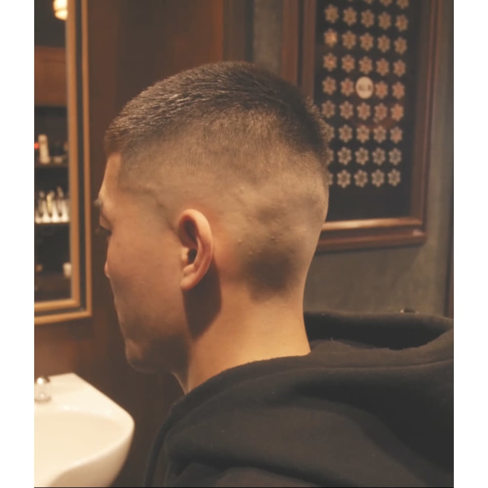 ボウズフェード Hiro Ginza Barber Shop 横浜 ヒロギンザ バーバーショップ ヨコハマ のヘアスタイル 美容院 美容室を予約するなら楽天ビューティ