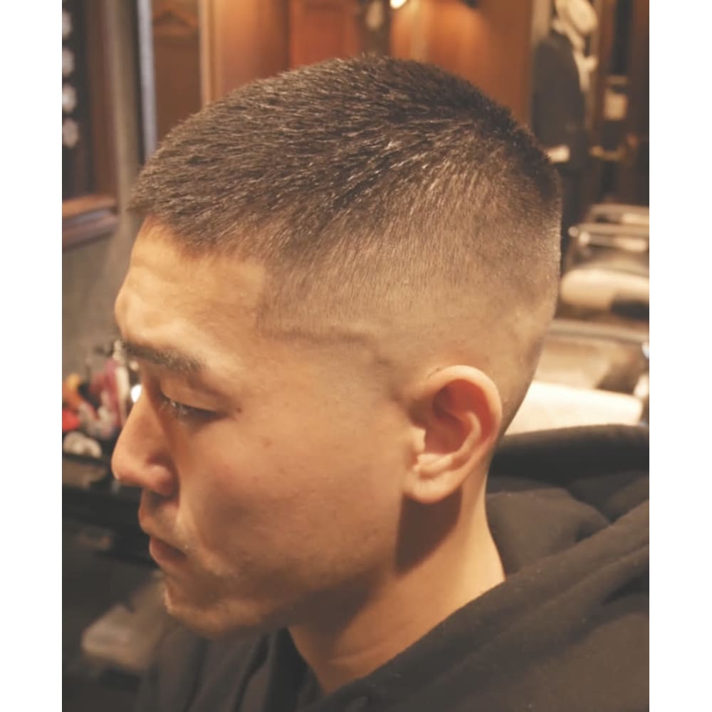 ボウズフェード Hiro Ginza Barber Shop 横浜 ヒロギンザ バーバーショップ ヨコハマ のヘアスタイル 美容院 美容室を予約するなら楽天ビューティ