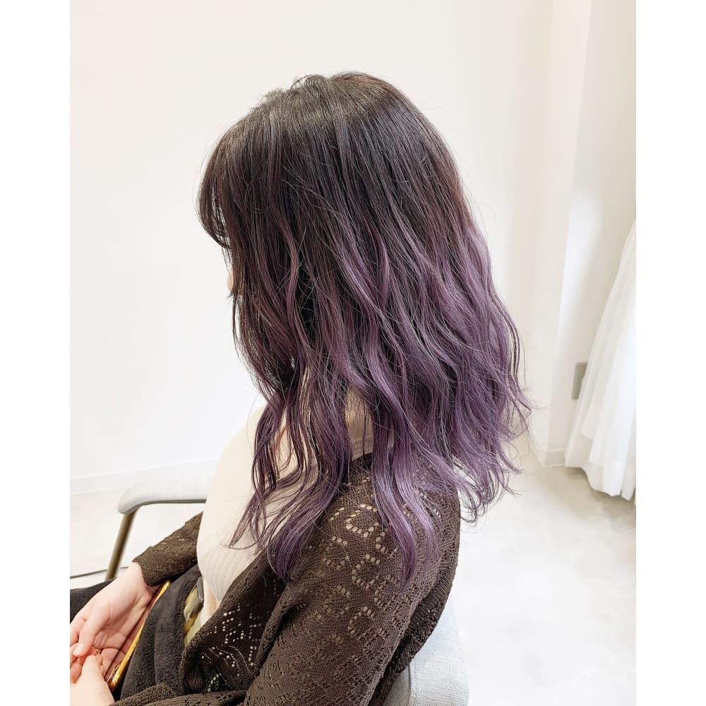 Takuya ラベンダーアッシュのグラデーションカラー Yoke ヨーク のヘアスタイル 美容院 美容室を予約するなら楽天ビューティ