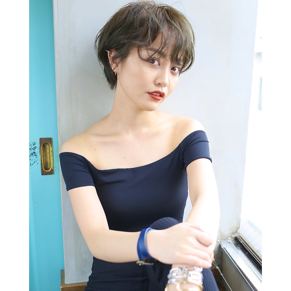 マッシュショート オリーブグレージュ Birth バース のヘアスタイル 美容院 美容室を予約するなら楽天ビューティ マッシュショート オリーブグレージュ Birth バース のヘアスタイル 美容院 美容室を予約するなら楽天ビューティ