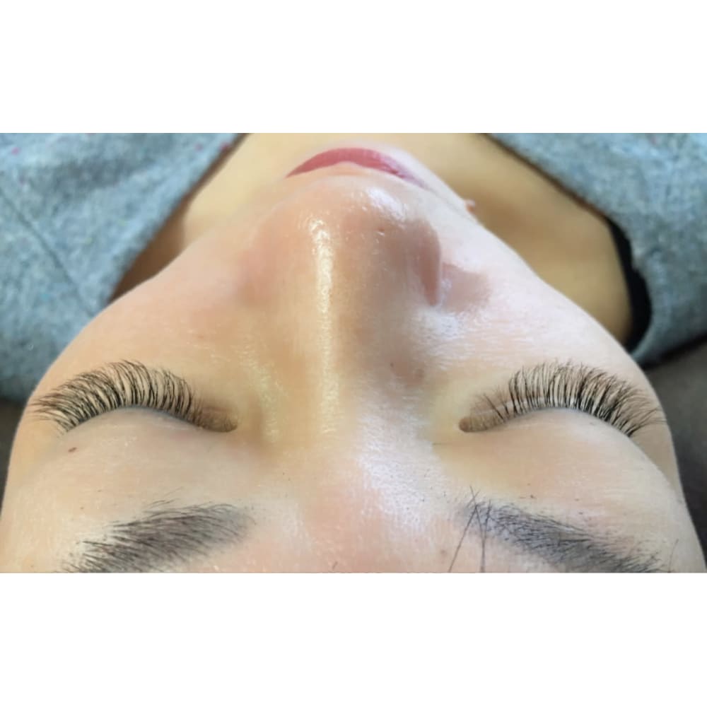 ボリュームたっぷりのフサフサまつ毛でぱっちりお目元に Eyelash Nailsalon Ales 武蔵新城店 アレス のこだわり特集 ネイル まつげサロンを予約するなら楽天ビューティ