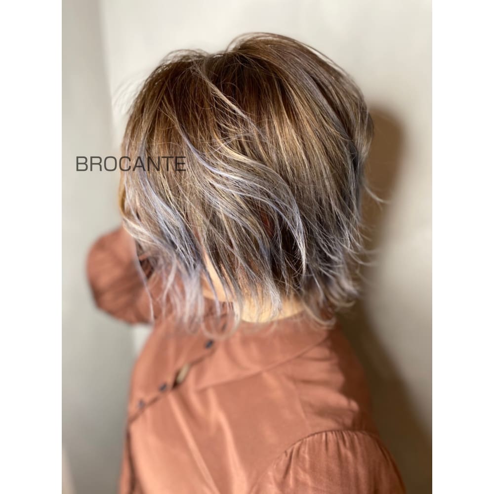 バレイヤージュ プラチナベージュ エアータッチ シアカラー Brocante Luxbeブロカントラックスビー立川北口店 ブロカントラックスビータチカワキタグチテン のヘアスタイル 美容院 美容室を予約するなら楽天ビューティ