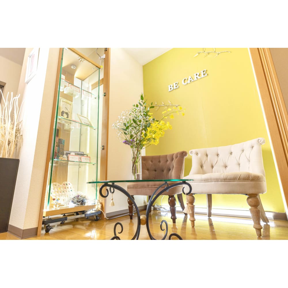 【BE CARE（ビィケア）】 まつ毛エクステ&眉毛