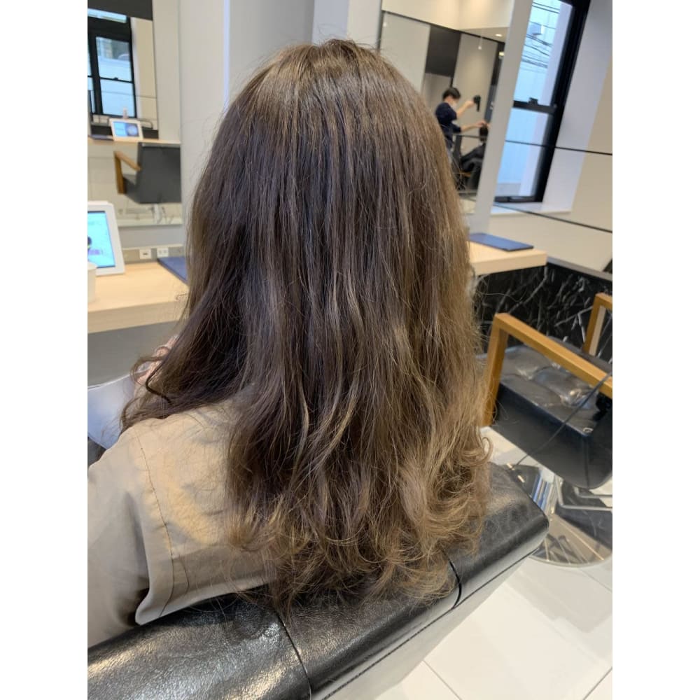ブリーチ無しのミルクティーベージュ Flammeum 町田店 フラミューム マチダテン のヘアスタイル 美容院 美容室を予約するなら楽天ビューティ
