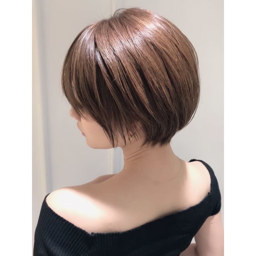 大人上品な美人ショートボブ Beautrium Peninsula ビュートリアム ペニンシュラ のヘアスタイル 美容院 美容室を予約するなら楽天ビューティ