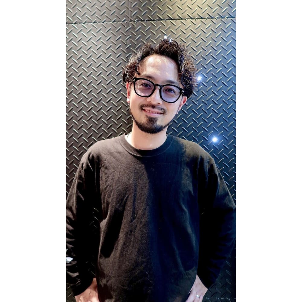 小野田 博樹 Hair Lounge Sepia ヘアーラウンジセピア のスタッフ 美容院 美容室を予約するなら楽天ビューティ 小野田 博樹 Hair Lounge Sepia ヘアーラウンジセピア のスタッフ 美容院 美容室を予約するなら楽天ビューティ