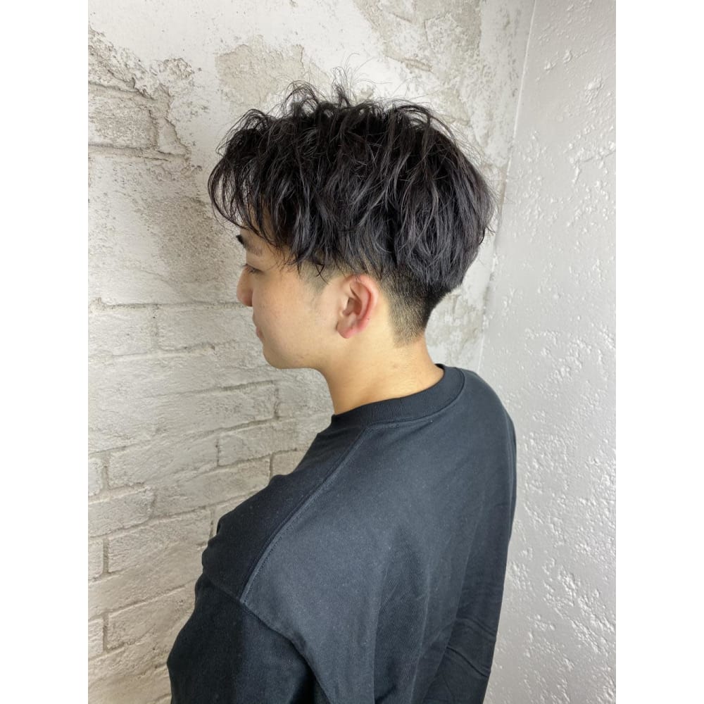 タテオチセンターパート センターパート スパイラル Prize Iris 池袋東口店 プライズアイリス イケブクロヒガシグチテン のヘアスタイル 美容院 美容室を予約するなら楽天ビューティ