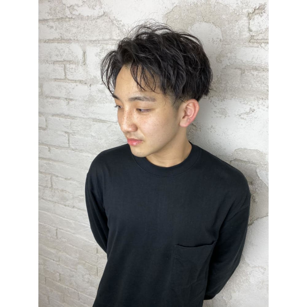 タテオチセンターパート センターパート スパイラル Prize Iris 池袋東口店 プライズアイリス イケブクロヒガシグチテン のヘアスタイル 美容院 美容室を予約するなら楽天ビューティ