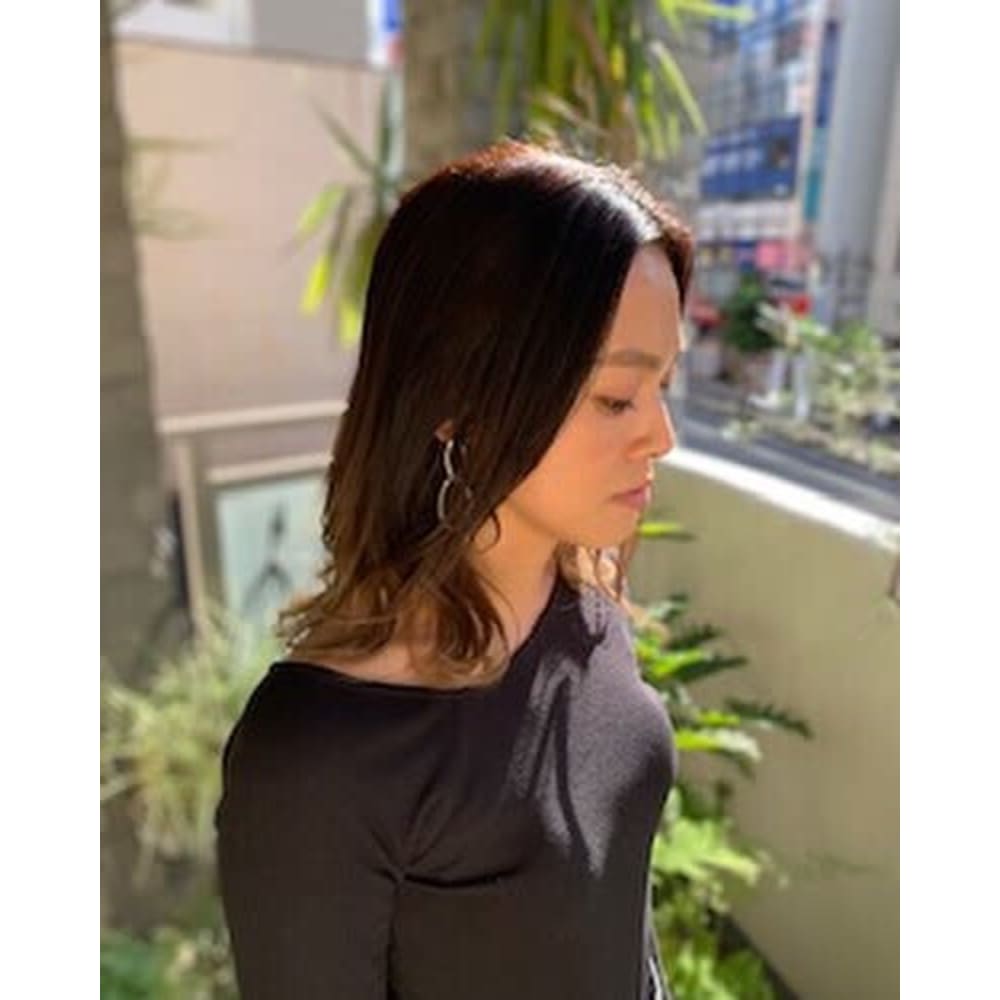 外ハネボブ Comme Tu Veux コムチュヴ のヘアスタイル 美容院 美容室を予約するなら楽天ビューティ 外ハネボブ Comme Tu Veux コムチュヴ のヘアスタイル 美容院 美容室を予約するなら楽天ビューティ