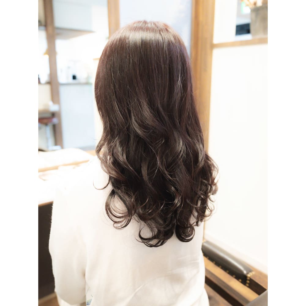 ツヤたっぷりのチョコレートブラウンヘアー Stella Premium Hair ステラ プレミアムヘアー のヘアスタイル 美容院 美容室を予約するなら楽天ビューティ ツヤたっぷりのチョコレートブラウンヘアー Stella Premium Hair ステラ プレミアムヘアー のヘアスタイル 美容院 美容室を予約するなら楽天ビューティ