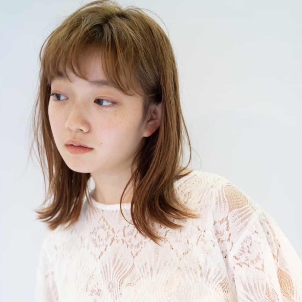 中目黒サロンe S ふわっと前髪ツヤ髪ストレート 佐久間 E S イーズ 中目黒 イーズ ナカメグロ のヘアスタイル 美容院 美容室を予約するなら楽天ビューティ