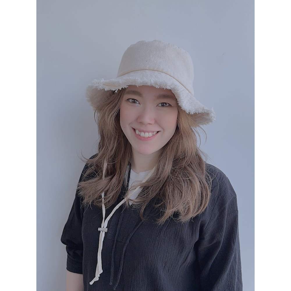 小松 亜弥香 Lico 札幌駅前店 リコサッポロエキマエテン のスタッフ 美容院 美容室を予約するなら楽天ビューティ
