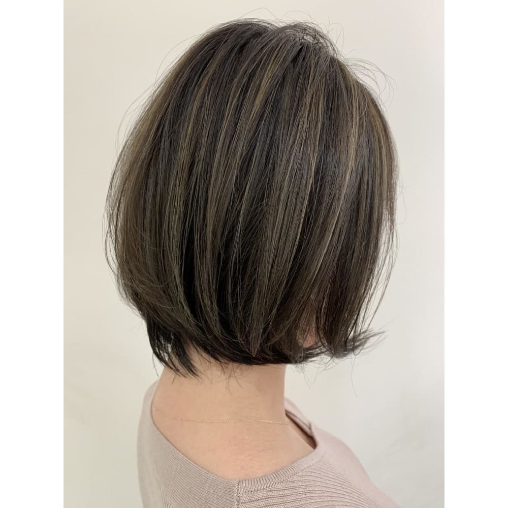 白髪ぼかし ハイライトシナモン Marju銀座 マージュギンザ のヘアスタイル 美容院 美容室を予約するなら楽天ビューティ