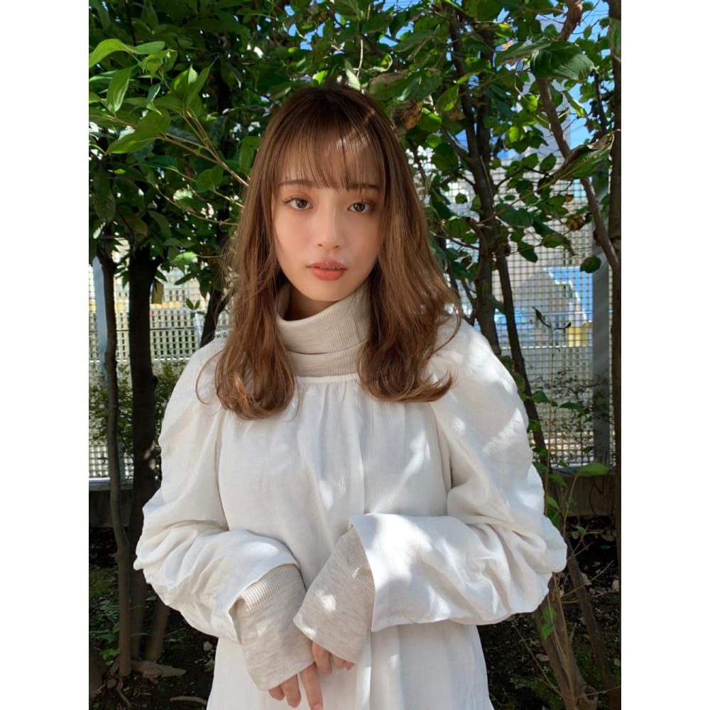 21 ミディアムヘア 毛先パーマの ゆらぎ髪 Minx 原宿店 ミンクス ハラジュクテン のヘアスタイル 美容院 美容室を予約するなら楽天ビューティ