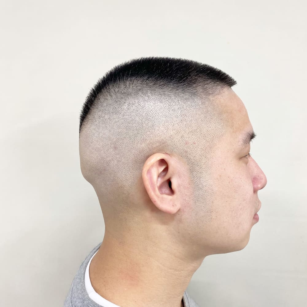 Fade スタイル ボウズ スキンフェイド Hair Ales Harajuku ヘアーアレス ハラジュク のヘアスタイル 美容院 美容室を予約するなら楽天ビューティ