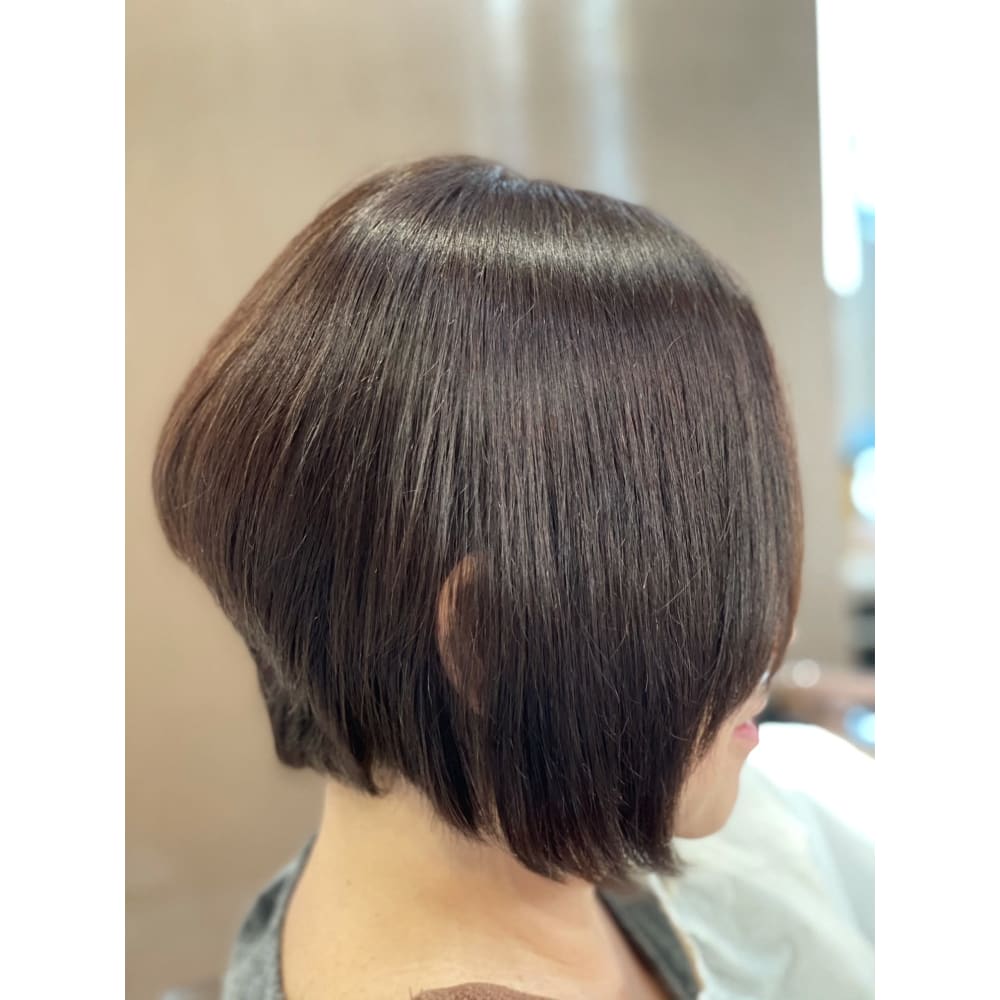 前下がりグラデーションボブ Hair Salon Re ヘアーサロンアールイー のヘアスタイル 美容院 美容室を予約するなら楽天ビューティ