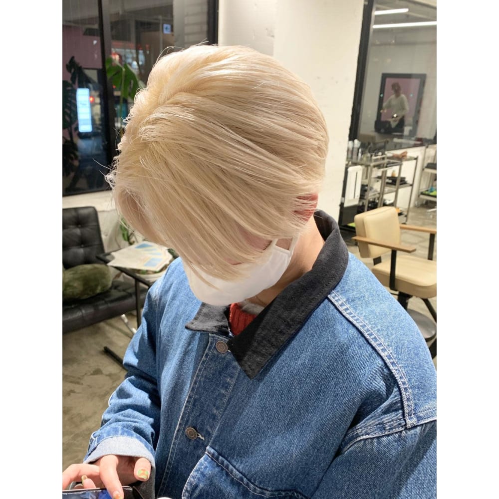 ブロンドカラーのジェンダーレス ハンサムショート Di Ka Hair Sendai ディーカヘアーセンダイ のヘアスタイル 美容院 美容室を予約するなら楽天ビューティ ブロンドカラーのジェンダーレス ハンサムショート Di Ka Hair Sendai ディーカヘアーセンダイ のヘアスタイル 美容院 美容室を予約するなら楽天ビューティ