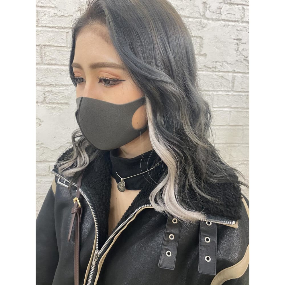 シルバーアッシュエクステインナーカラー代7043 Prize 池袋西口店 プライズ のヘアスタイル 美容院 美容室を予約するなら楽天ビューティ