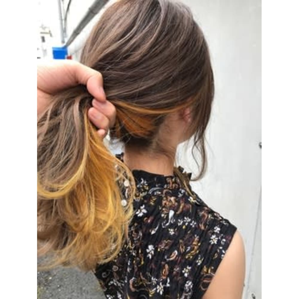 インナーカラー セミディ ベージュ イエローカラー Di Ka Hair Sendai ディーカヘアーセンダイ のヘアスタイル 美容院 美容室を予約するなら楽天ビューティ