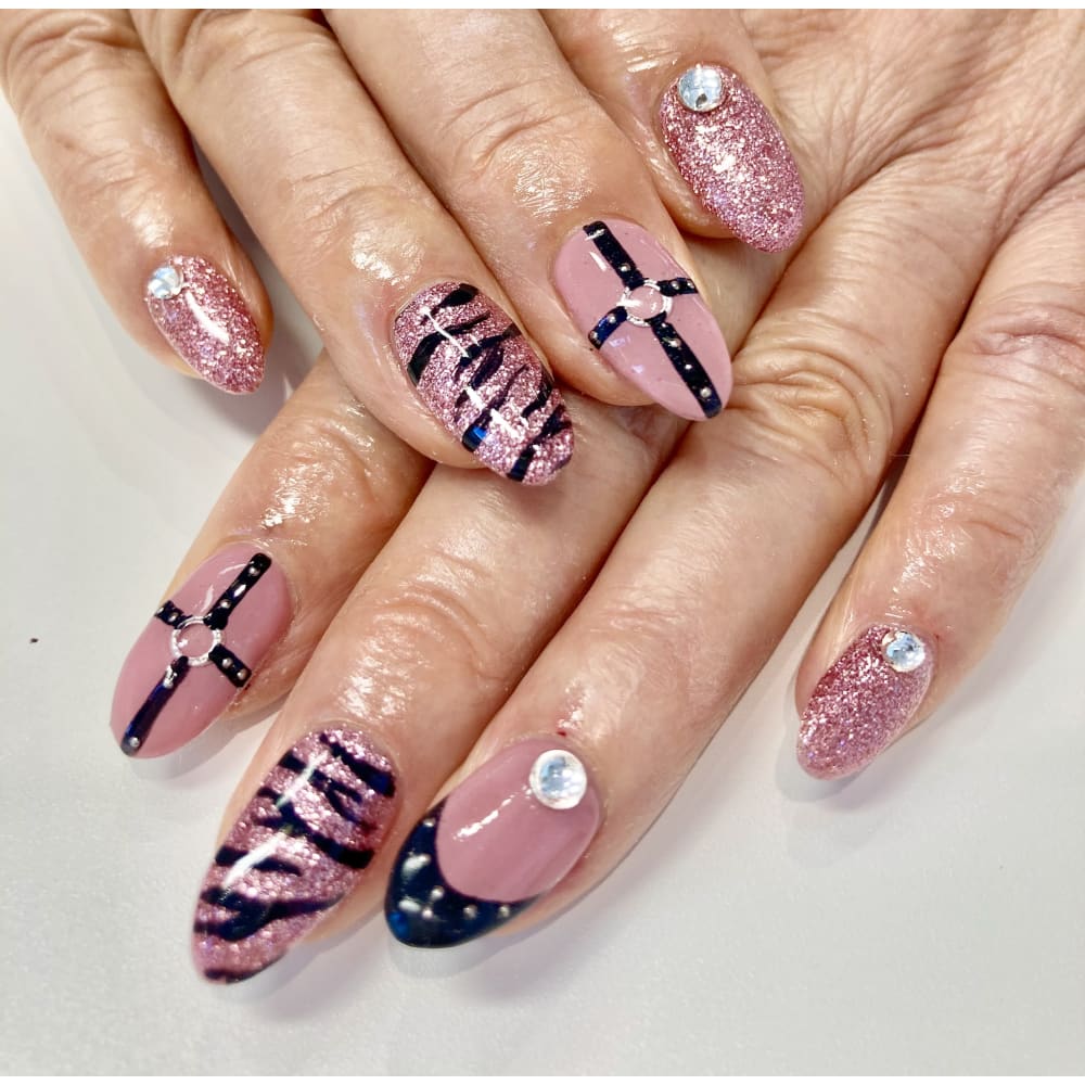 ジェル ハードロックネイル Champs Bilec Nail Salon シャンビレック のネイルデザイン ネイル まつげサロンを予約するなら楽天ビューティ ジェル ハードロックネイル Champs Bilec Nail Salon シャンビレック のネイルデザイン ネイル まつげサロンを予約するなら楽天ビューティ