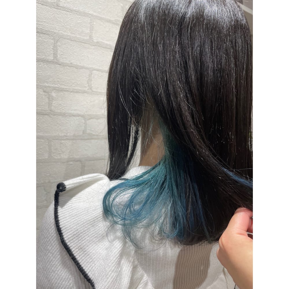インナーカラー ターコイズブルー Vis Ill 秋葉原店 ビス イル アキハバラテン のヘアスタイル 美容院 美容室を予約するなら楽天ビューティ インナーカラー ターコイズブルー Vis Ill 秋葉原店 ビス イル アキハバラテン のヘアスタイル 美容院 美容室を予約するなら楽天ビューティ