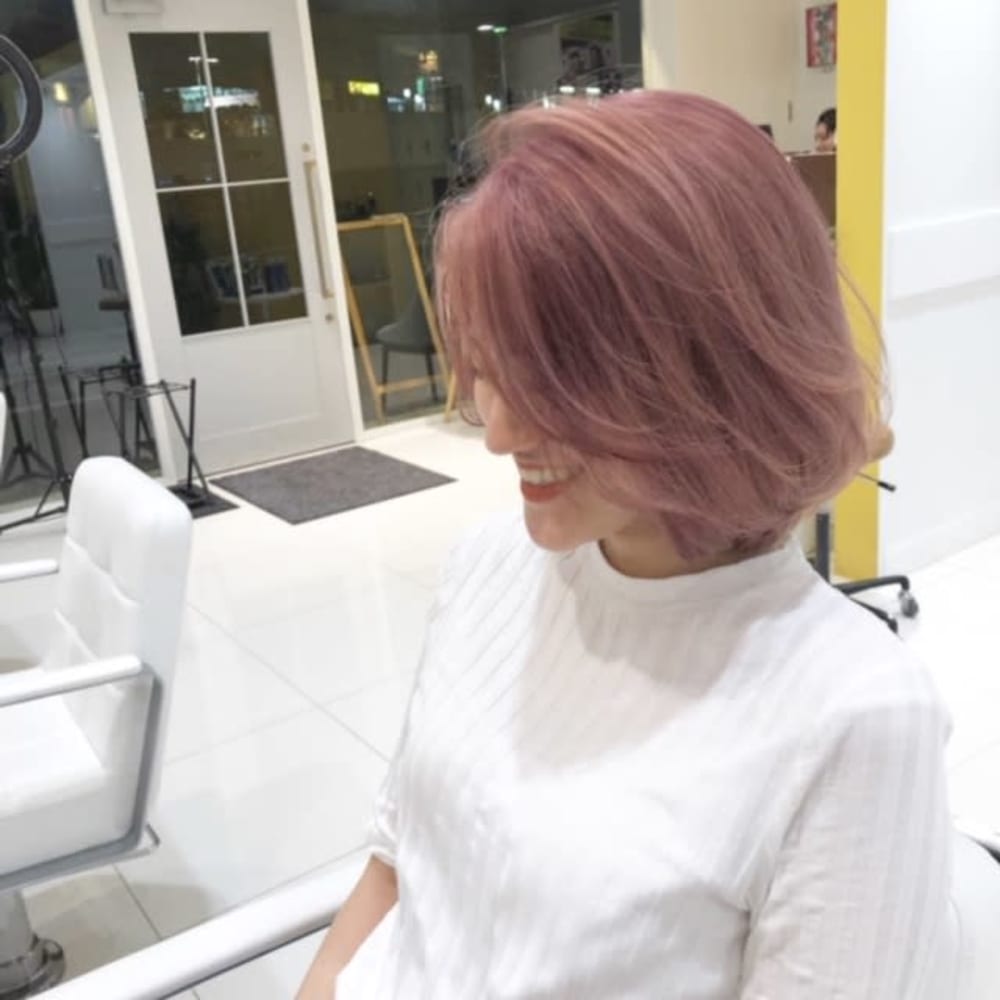 大人ハイトーンピンクブロンド 福永早希 Bassa 江古田店 バサエコダテン のヘアスタイル 美容院 美容室を予約するなら楽天ビューティ