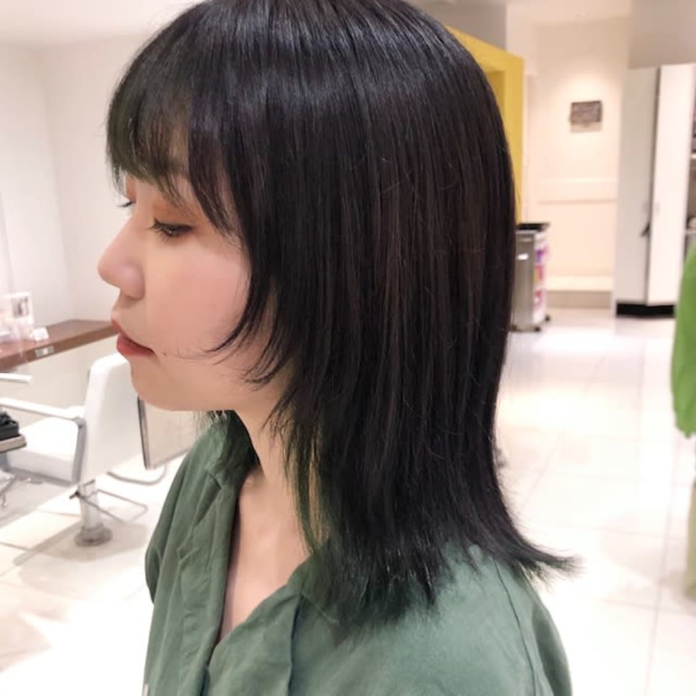 ウルフカット デザインカラー 増島七海 Bassa 江古田店 バサエコダテン のヘアスタイル 美容院 美容室を予約するなら楽天ビューティ