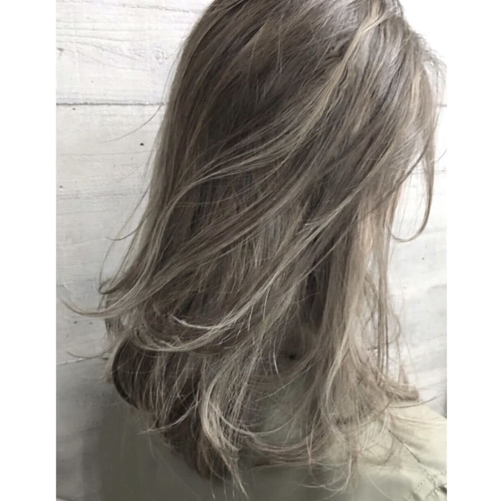 バレイヤージュ メッシュ roco spearz ロコ スピアーズ のヘアスタイル 美容院 美容室を予約するなら楽天ビューティ