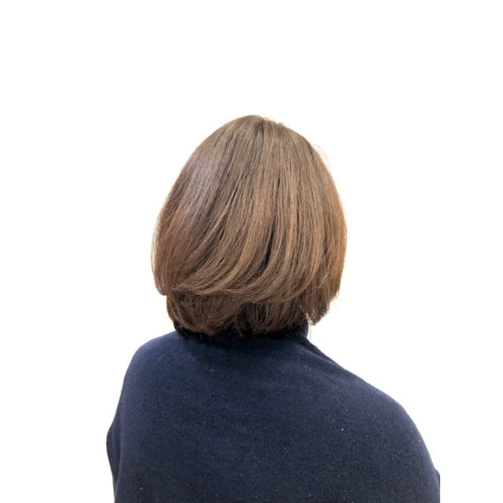 ココアベージュ 艶カラー レイヤーボブ 40代50代60代 Qualis 上福岡店 クオリスカミフクオカテン のヘアスタイル 美容院 美容室を予約するなら楽天ビューティ