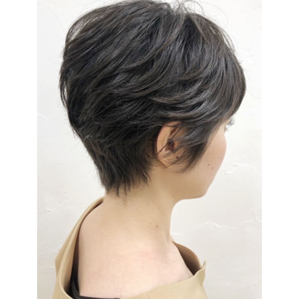 30 50代人気 小顔マニッシュハンサムショートボブ Ash 亀戸店 アッシュ のヘアスタイル 美容院 美容室を予約するなら楽天ビューティ
