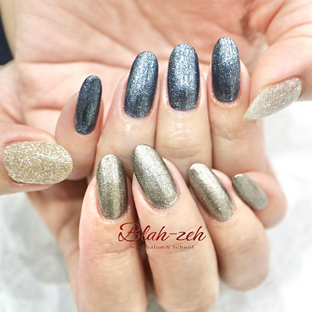 親指フラッシュネイル Blah Zeh ブラゼ のネイルデザイン ネイル まつげサロンを予約するなら楽天ビューティ