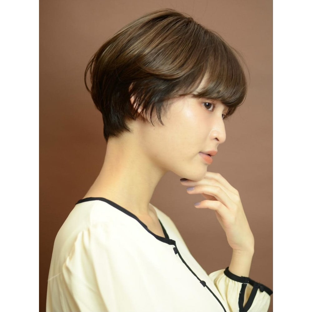 大人可愛いひし形ショートボブ アッシュベージュ Bekku Hair Salon ベックヘアサロン のヘアスタイル 美容院 美容室を予約するなら楽天ビューティ