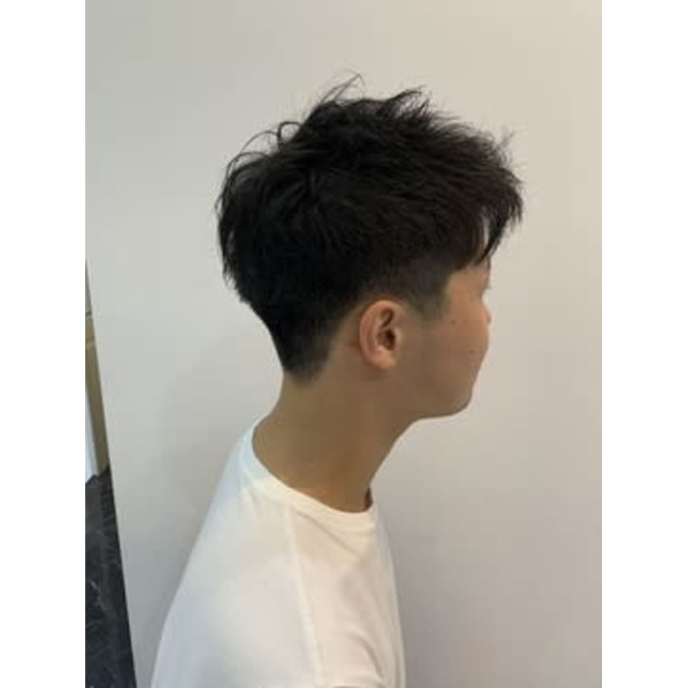 刈り上げで絶壁解消 ビジネス カジュアルどちらも欲しい方 The Escala表参道 エスカーラ オモテサンドウ のヘアスタイル 美容院 美容室を予約するなら楽天ビューティ