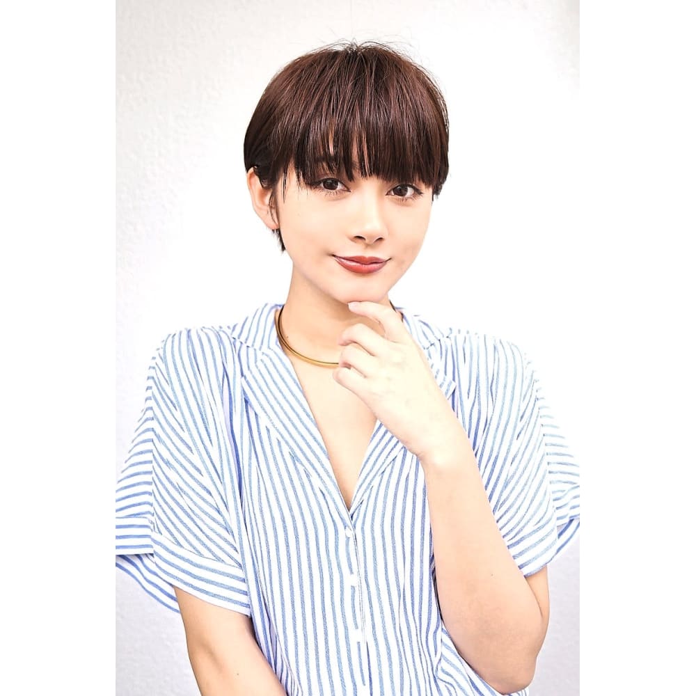 耳かけベリーショート Hair Make Flencia ヘアメイクフレンシア のヘアスタイル 美容院 美容室を予約するなら楽天ビューティ