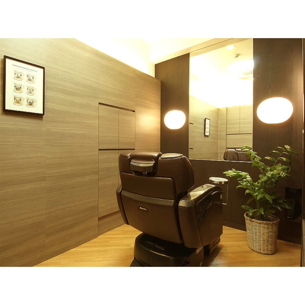 艶出専科本店 画像