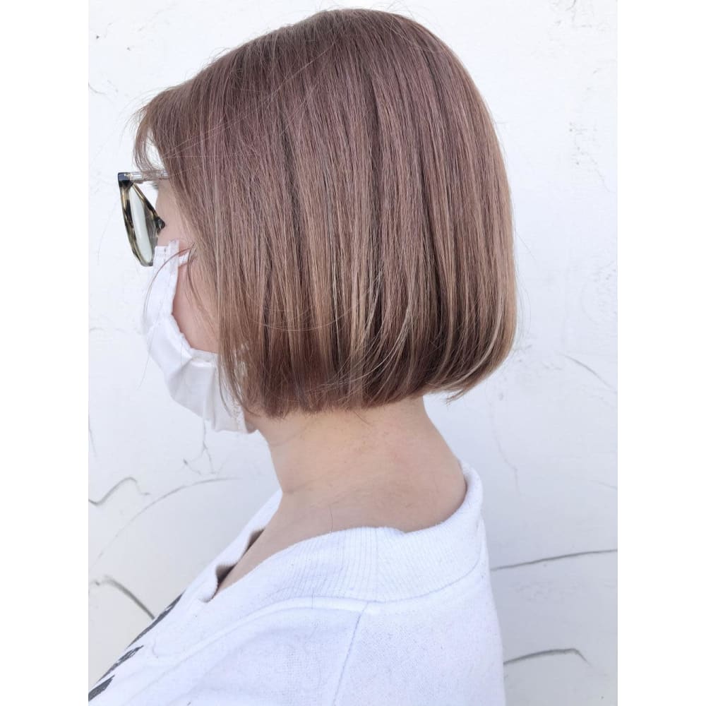 切りっぱなしボブ ハイライト ピンクゴールド I S New York Premium Toyama アイズニューヨークプレミアムトヤマ のヘアスタイル 美容院 美容室を予約するなら楽天ビューティ