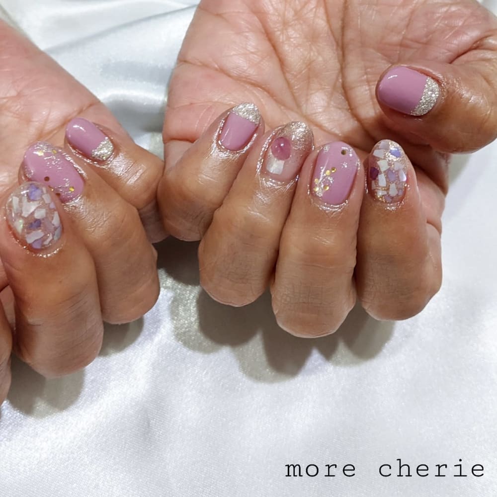 シェルと天然石ネイル Nail More Cherie ネイルモアシェリー のネイルデザイン ネイル まつげサロンを予約するなら楽天ビューティ