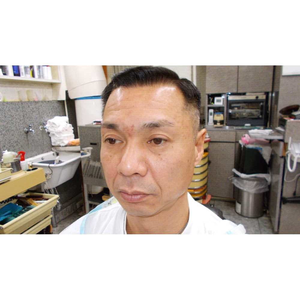 フェードカット バーバーヤナギ バーバーヤナギ のヘアスタイル 美容院 美容室を予約するなら楽天ビューティ