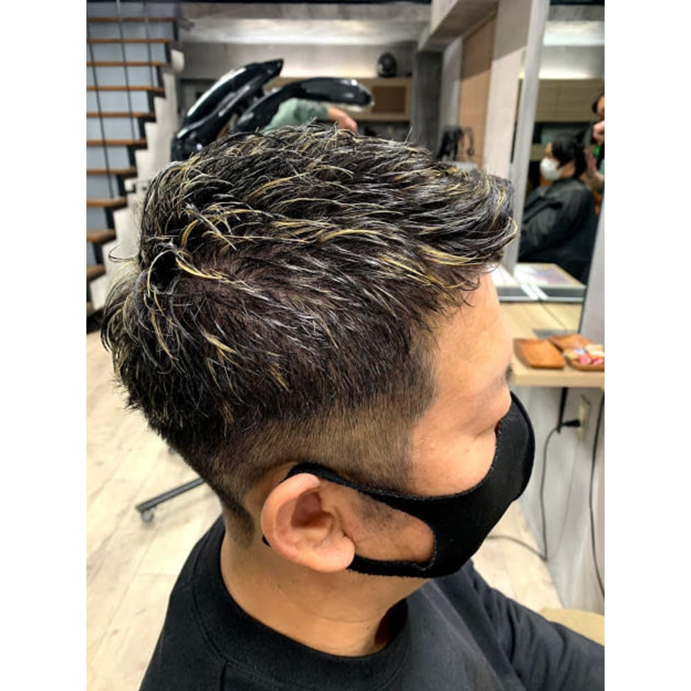 Liko 店長 須田 白髪ぼかしハイライト Liko リコ のヘアスタイル 美容院 美容室を予約するなら楽天ビューティ